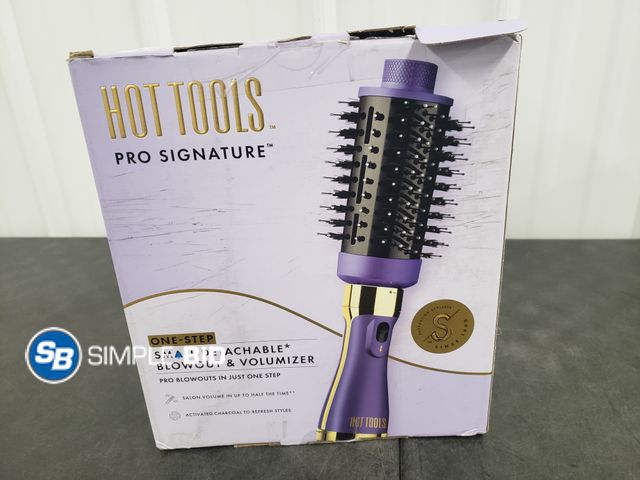 Lot 58-56566 - Hot Tools Pro Signature Small Detachable Blowout &amp; Volumizer - Appears Unused