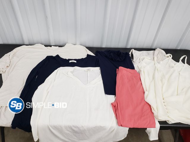Lot 58-74429 - Lot of Women's Zenana Clothing - Variety of styles - mostly SIZE XL -1XL - used but in good conditio...