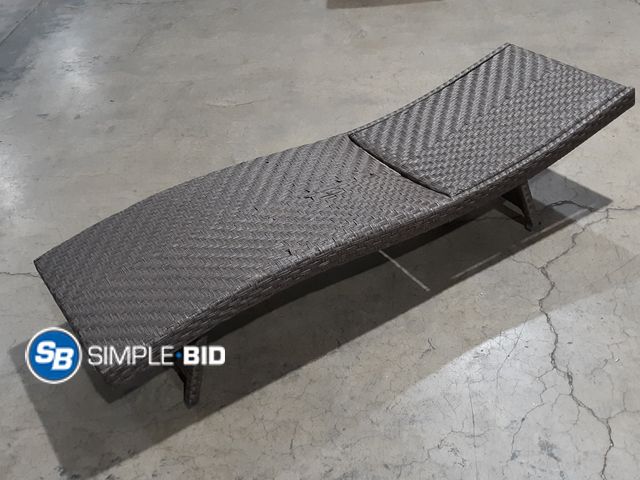 Lot 58-32778 - Padded Wicker Style Out door Lounge Chair