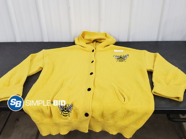 Lot 58-57605 - "Bee" Sweater with Hood - Size 5xl