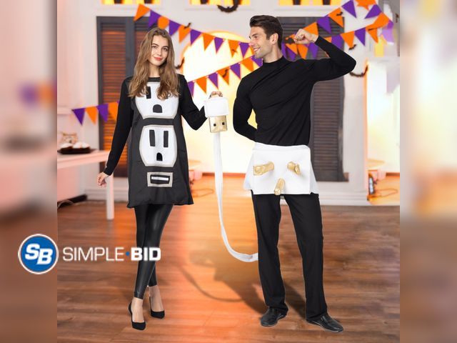 Lot 58-36050 - New SYNCFUN Plug and Socket Couples Costume for Adult, Plug and Outlet Funny Halloween Costume USB C...