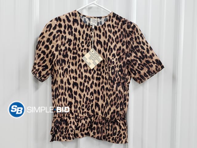 Lot 58-58224 - New Women's Brown Baum Leopard Shirt - SIZE M