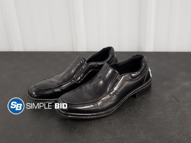 Lot 58-40486 - Mens Black Dress Shoes - Size 6m - Light Use