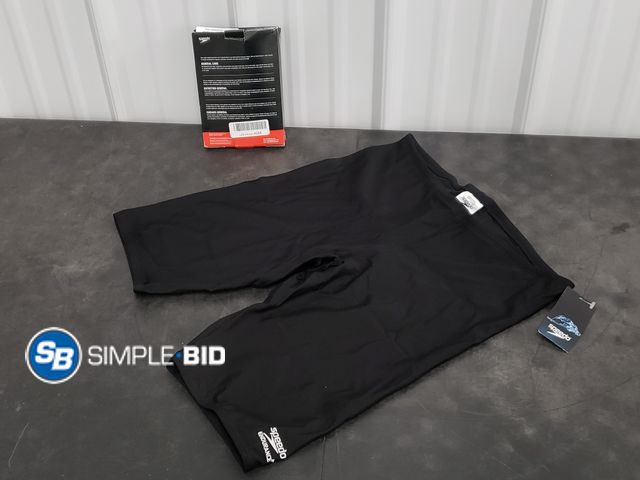 Lot 58-30628 - Speedo Competitive Swim Shorts - SIZE M - unworn