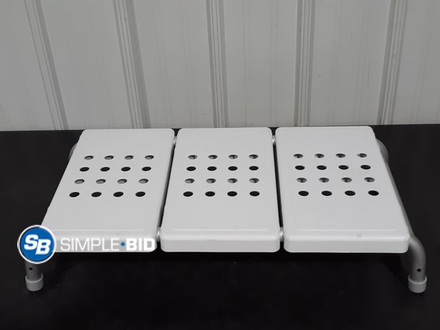Lot 58-31688 - Adjustable Step