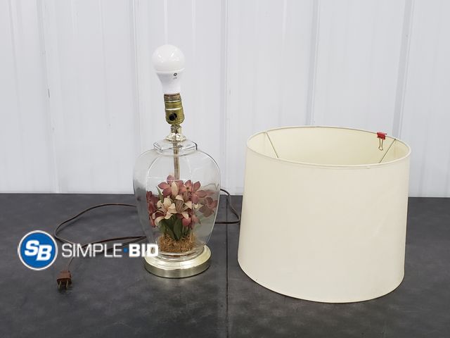 Lot 58-84209 - Vintage Table Lamp (with fake flower decor)