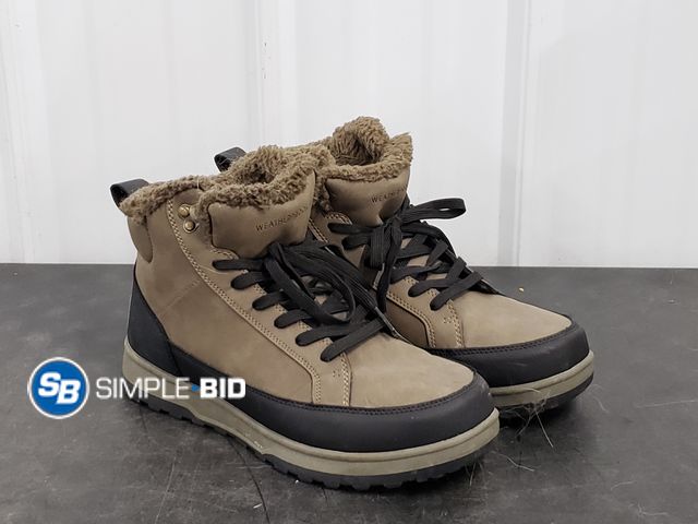 Lot 58-67542 - Women's Weatherproof Boots - Size 10 - Lightly Used