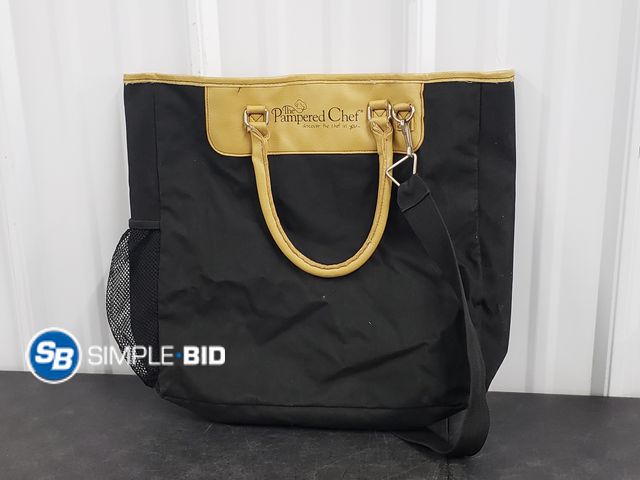 Lot 58-50995 - The Pampered Chef Bag