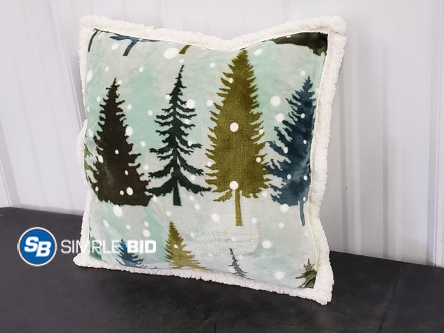 Lot 58-77407 - Decorative Christmas Tree - Winter Scenery Throw pillow - light use - but in good condition - approx...