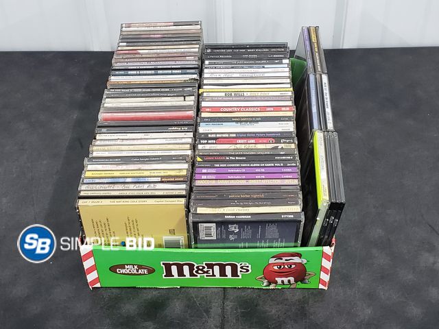 Lot 58-50377 - BOX full of CD's Variety of styles of Genre