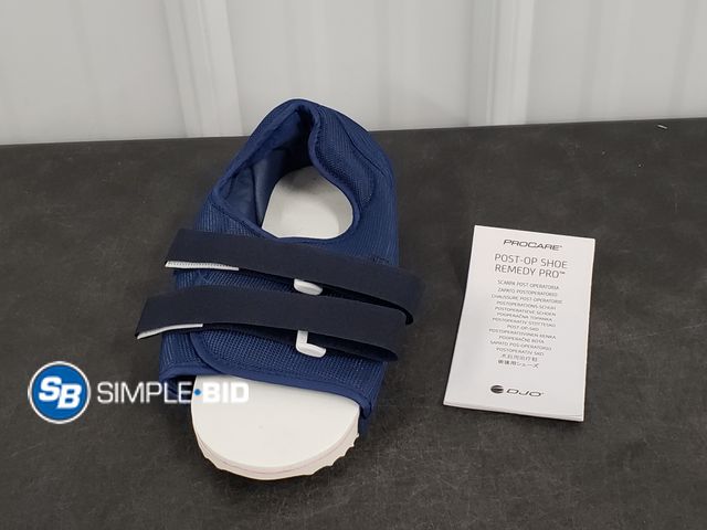Lot 58-29853 - Procare - Post Op Shoe - Male - Size Small