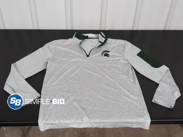 Lot 58-17779 - MEN'S Michigan State 1/4 quarter Zip light weight shirt - SIZE M - in good condition