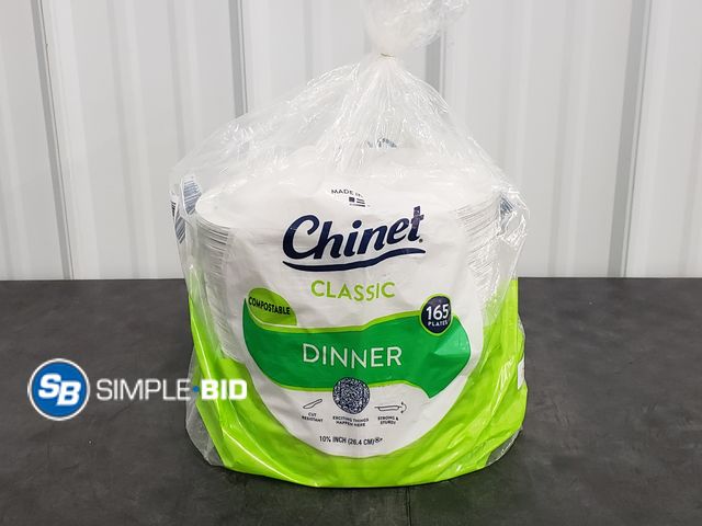 Lot 58-41425 - PAPER PLATES! Chinet Classic Dinner Plates - 10 3/8" 165 plates - unused