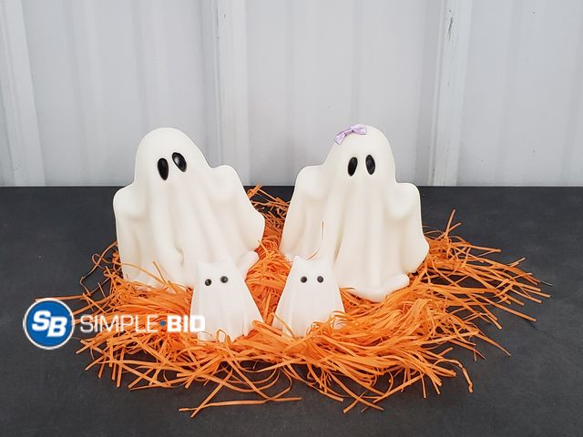 Lot 58-65710 - Set of (4) Plastic GHOST decor with orange tissue paper - super cute!