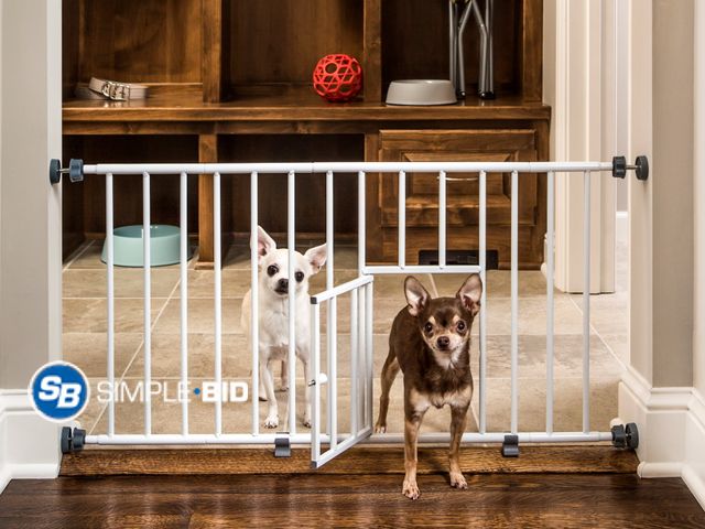 Lot 58-37564 - New Carlson MINI Expandable Extra Wide Pet Gate with Small Pet Door, White, 18-31 inches