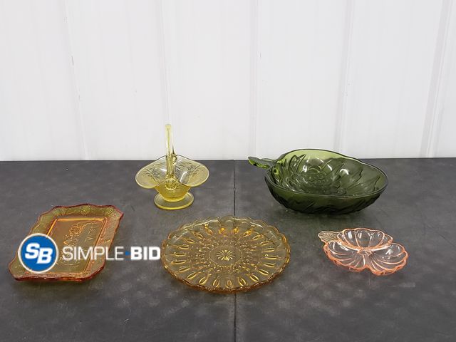 Lot 58-67775 - Lot of (5) Carnival Glass Candy Dishes, and Bowls, The Lord's Prayer glass dish