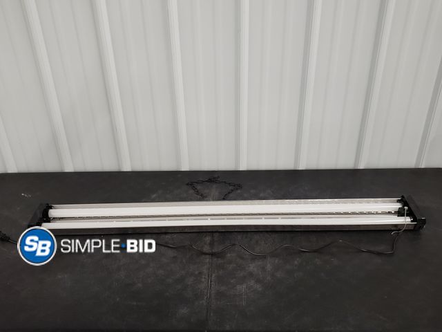 Lot 58-36047 - 4ft Hanging Shop Light