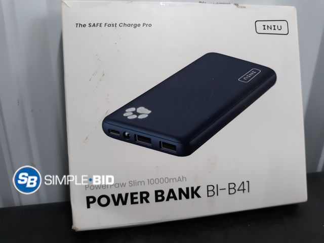 Lot 58-30279 - Power Paw Slim Power Bank BI-B41