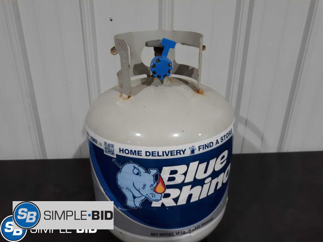 Lot 58-20645 - Blue Rhino FULL Propane Tank - Unused