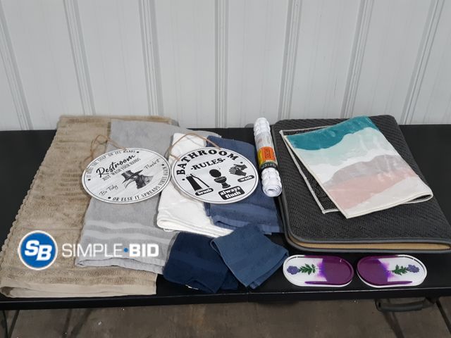 Lot 58-22075 - Lot of BATH accessories including Hand towels, Wash Cloths, Rugs, and much more - unused