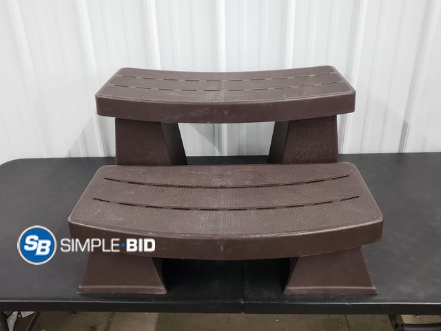 Lot 58-40115 - Plastic 2 Steps - Great for getting into a hot tub and more - light use