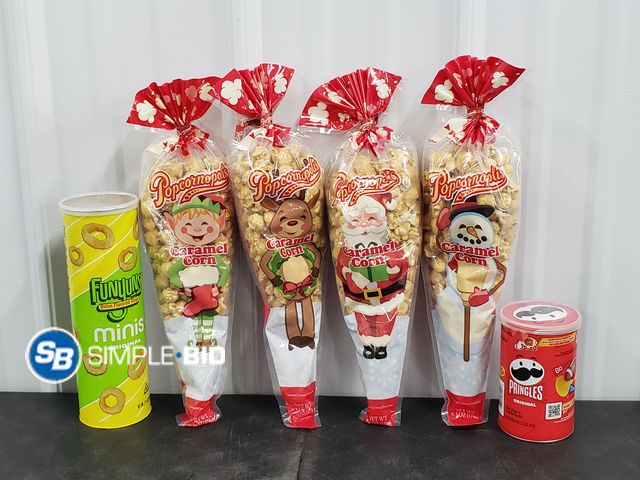 Lot 58-39860 - FOOD Lot -- Lot of Snacks - unopened - some are expired