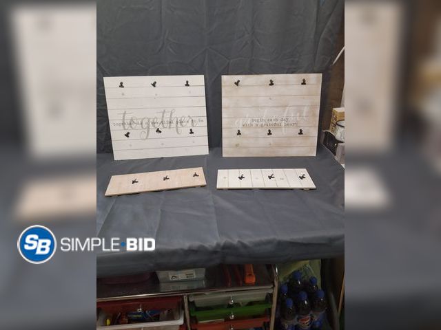 Lot 58-68184 - Lot of Picture Hanging Decor