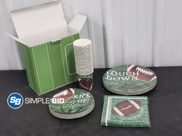 Lot 58-72957 - New FOOTBALL Plates, Cups, napkins - Touchdown - 50 piece set