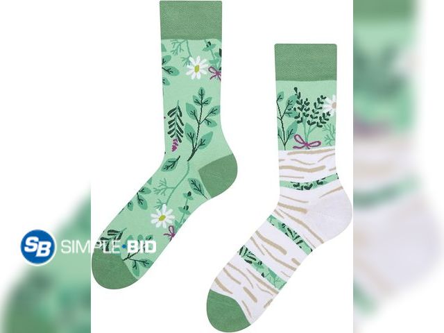 Lot 58-36744 - New Dedoles Unisex Socks for Women, Men and Kids Cotton Funny Designs Soccer Bicycle Horses Plants G...