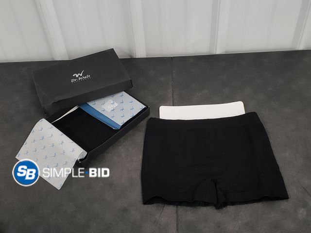 Lot 58-56560 - Lot of (2) New Dr.Walt Men's Boxer Shorts with No Side Seams Bacteriostatic and Super Comfortable - ...