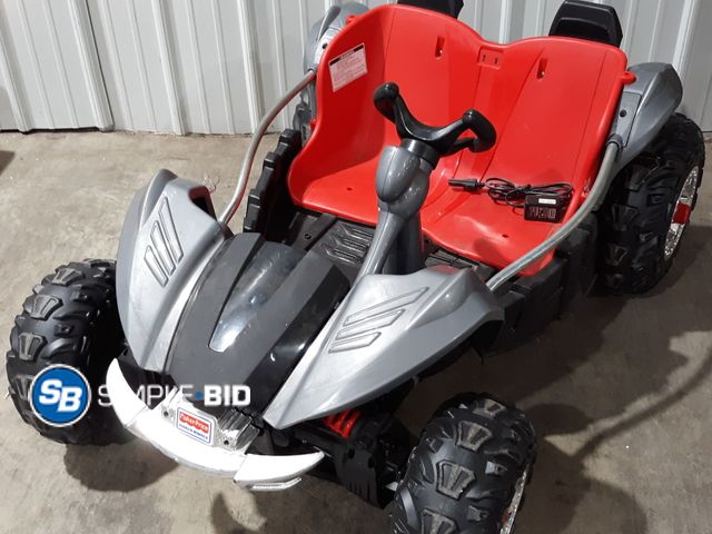 Lot 58-21726 - Dune Car 12v Ride on Vehicle - Works! Comes with battery and Charger!!