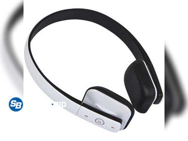Lot 58-34643 - Monoprice Bluetooth Hi-Fi On-the-Ear Headphones - appears unopened