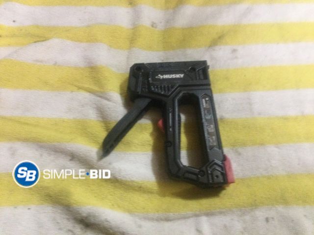 Lot 58-33967 - Husky stapler