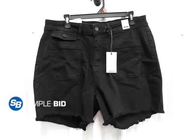 Lot 58-77805 - New Women's Judy Blue Shorts - SIZE 2XL