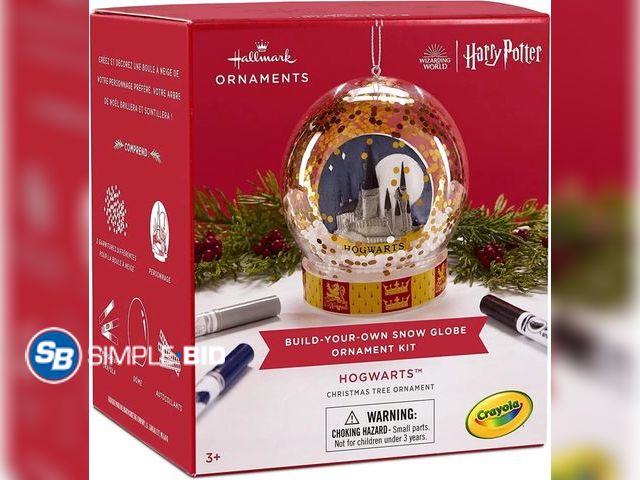 Lot 58-39044 - New Hallmark Harry Potter Build-Your-Own Crayola Snow Globe Ornament Kit