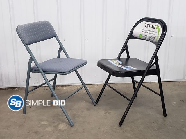 Lot 58-72462 - Lot of (2) Metal Folding Chairs - Used