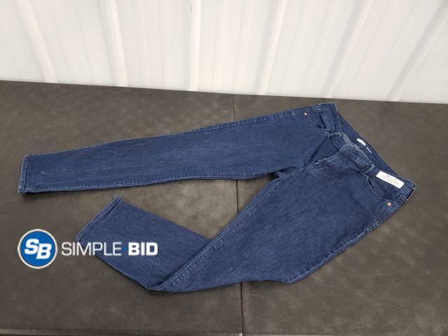 Lot 58-41265 - Women's Old Navy Skinny jeans - SIZE 10 - in good condition