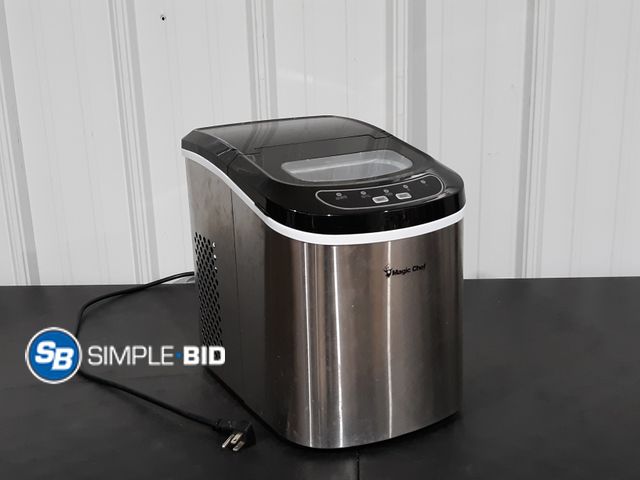 Lot 58-28880 - Magic Chef Ice Maker - Used