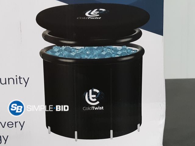 Lot 58-29284 - New XL Ice Bath Tub for Cold Plunge, Portable Ice Pod with Lid &amp; Cover, 100Gal Inflatable Ice Pl...