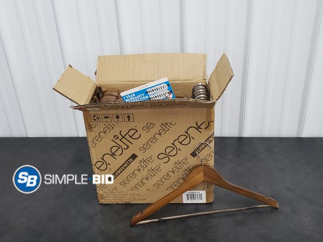 Lot 58-80341 - Lot of (30) Serenelife Wooden Hangers