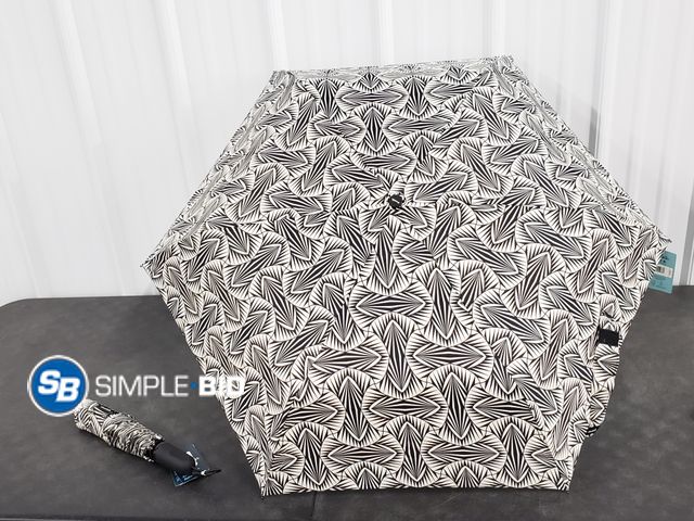 Lot 58-29772 - Lot of (2) New Shed Rain Auto open Auto Close Umbrellas