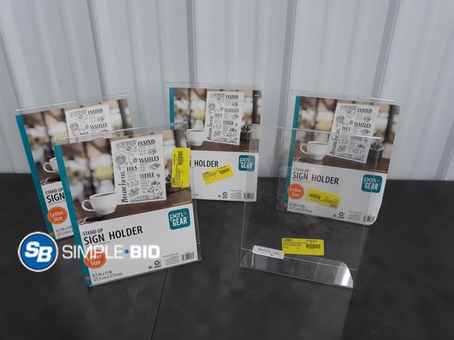 Lot 58-39046 - Lot of (5) New Pen + Gear Standup Sign Holder for Display Stand, Hold for Paper of 8.5" x 11", Clear