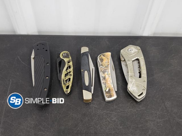 Lot 58-73545 - Lot of (5) Various Pocket Knives