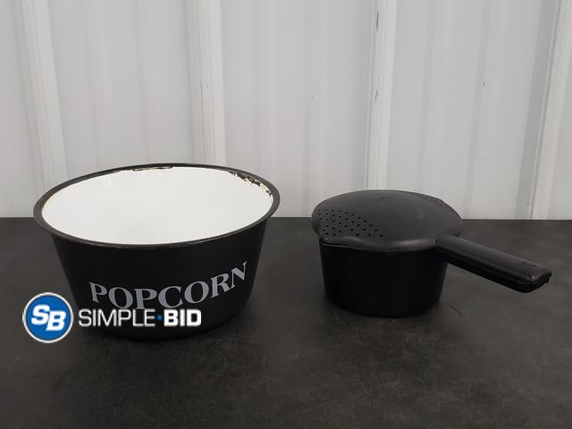 Lot 58-67477 - Metal Popcorn Bowl with Plastic Popper