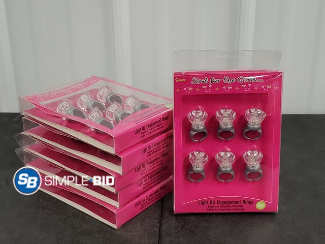 Lot 58-30484 - Lot of (6) New Light up Engagement Rings -- 6 pieces in each package -- JUST FOR THE GIRLS!! - 36 pi...