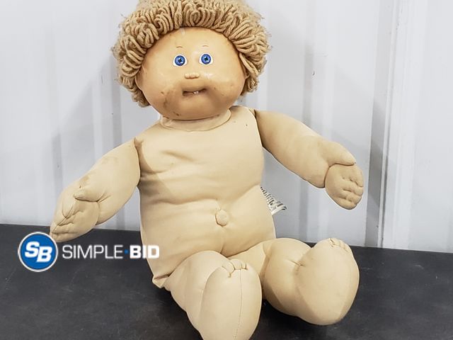 Lot 58-67780 - Vintage Cabbage patch kid doll 1978 1982 - With stamp on back