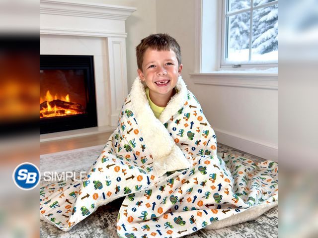 Lot 58-62991 - New Kids Sherpa Throw Blanket – Soft Cotton &amp; Warm Sherpa Toddler Blanket, Trucks, Cranes &amp; ...