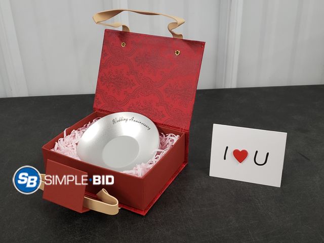 Lot 58-39646 - iNenya Wedding Anniversary Tin