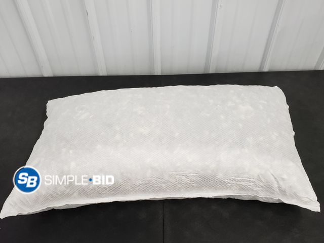Lot 58-59534 - Memory Foam Standard Pillow - Appears Unused
