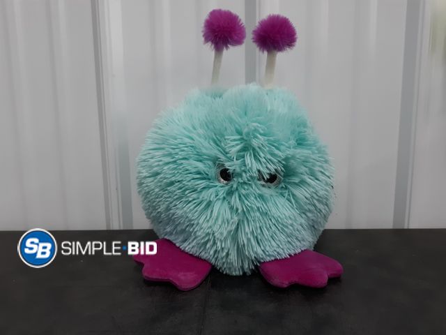 Lot 58-65011 - Pom Pom Plush